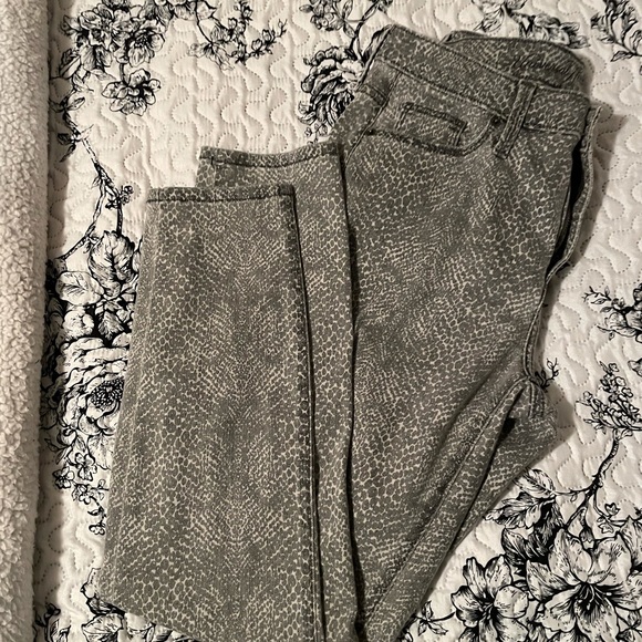 Mid rise snake print skinny jeans - Picture 2 of 6